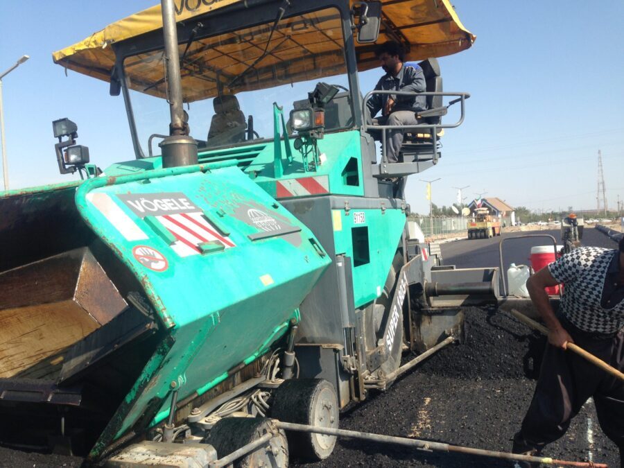 فینیشر آسفالت - شرکت پرهون ایرمان - 09122756265